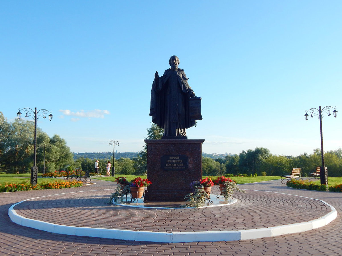 Борское нижегородская область. Памятники города Бор. Памятники г Бор Нижегородской области. Памятник сергию Радонежскому Бор. Бор город Нижегородская область площадь.